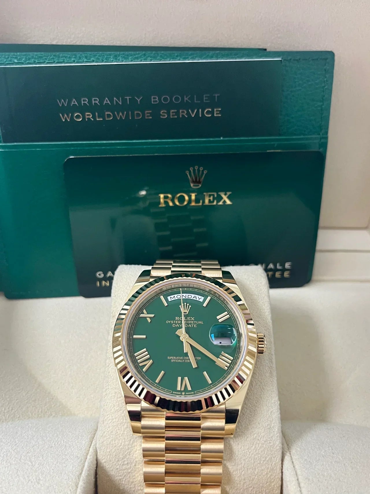 Daydate Oro Giallo-Verde Numeri Romani 228235 40 mm